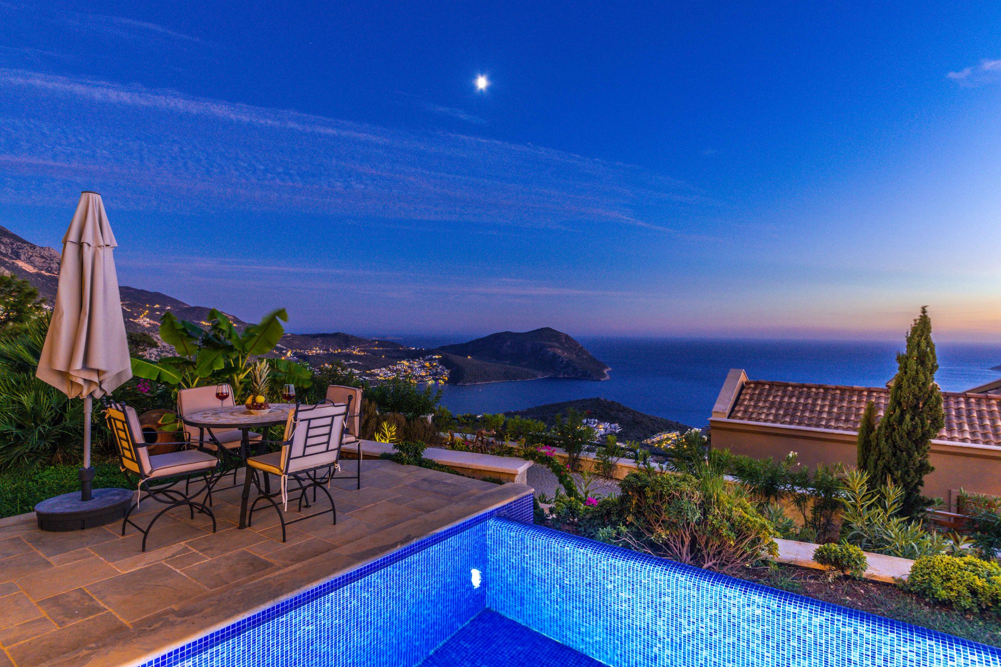 Terraza con vista al mar